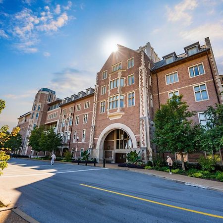 The Knight Center At Washington University University City Exterior foto