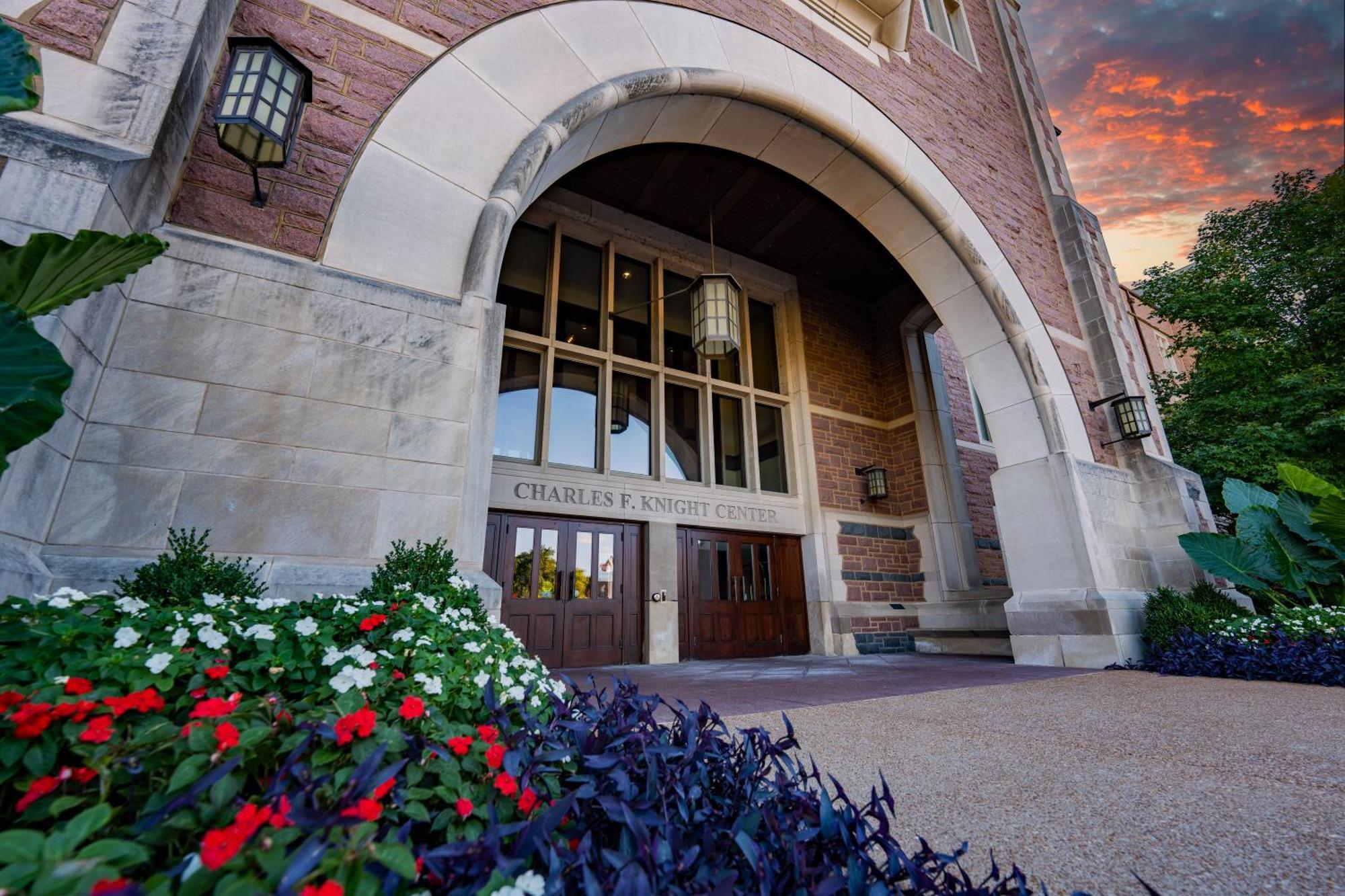 The Knight Center At Washington University University City Exterior foto